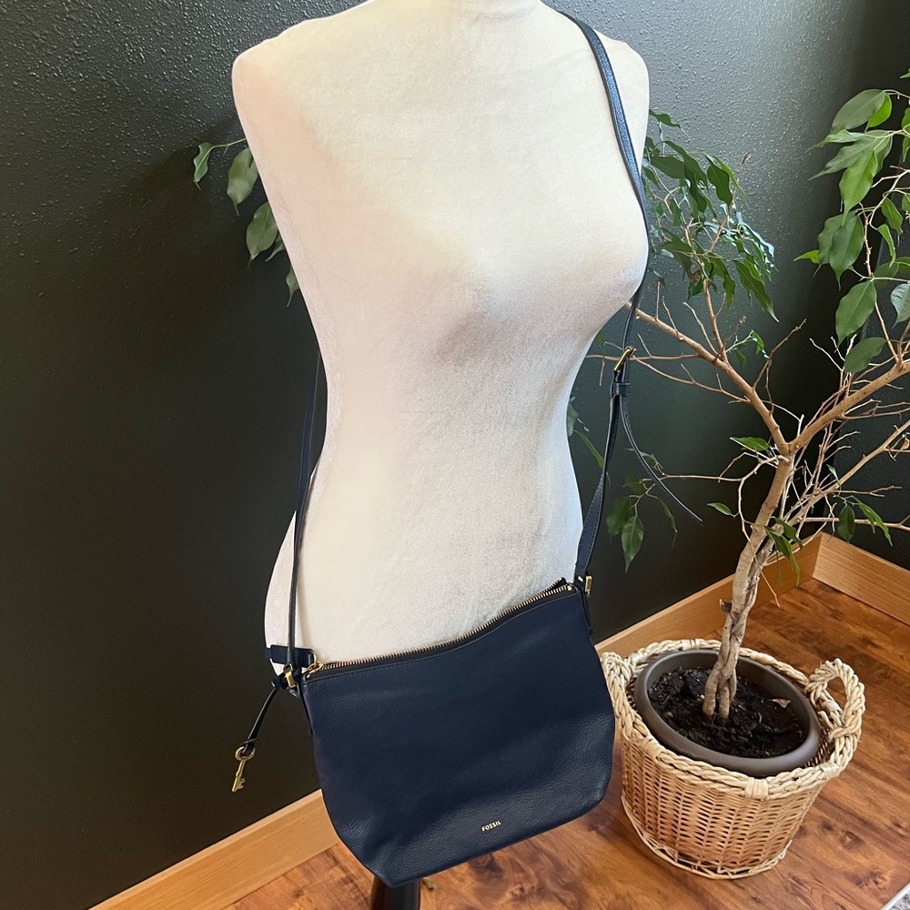 Elegant Blue Fossil Crossbody Bag